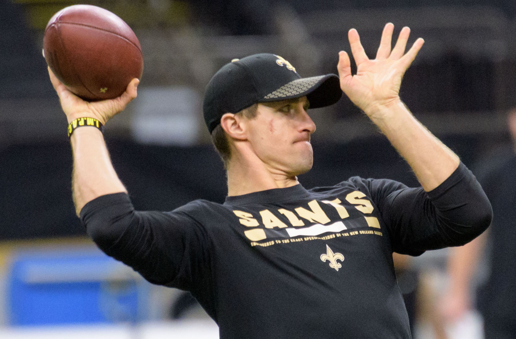 NO.saintsfalcons.122517.004.JPG